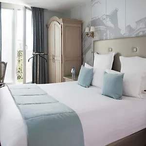 Otel Plaza Elysees